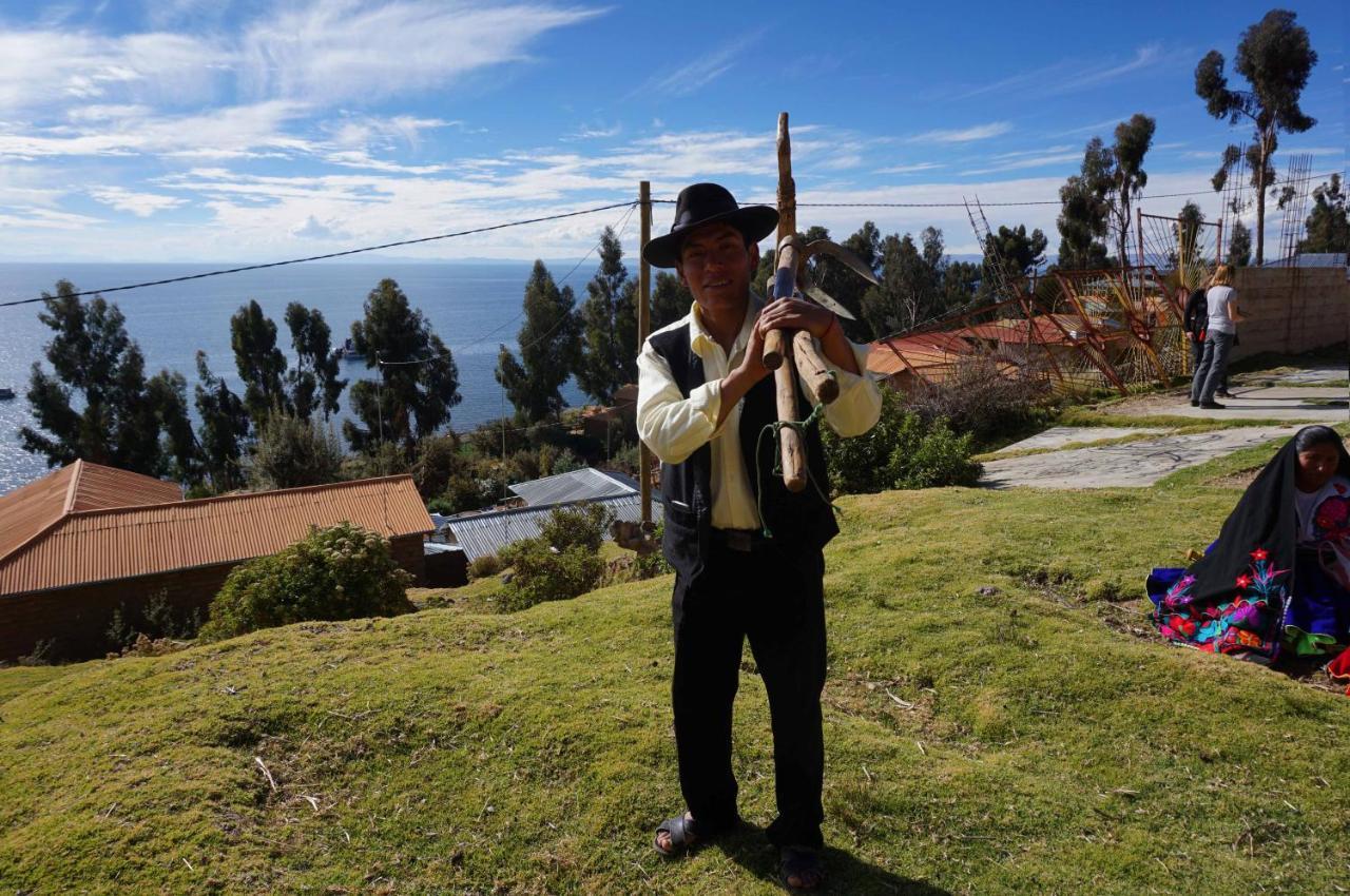 Tikawasi Homestay Comunidad Pueblo Isla Amantani Jose Luis Окосуйо Экстерьер фото