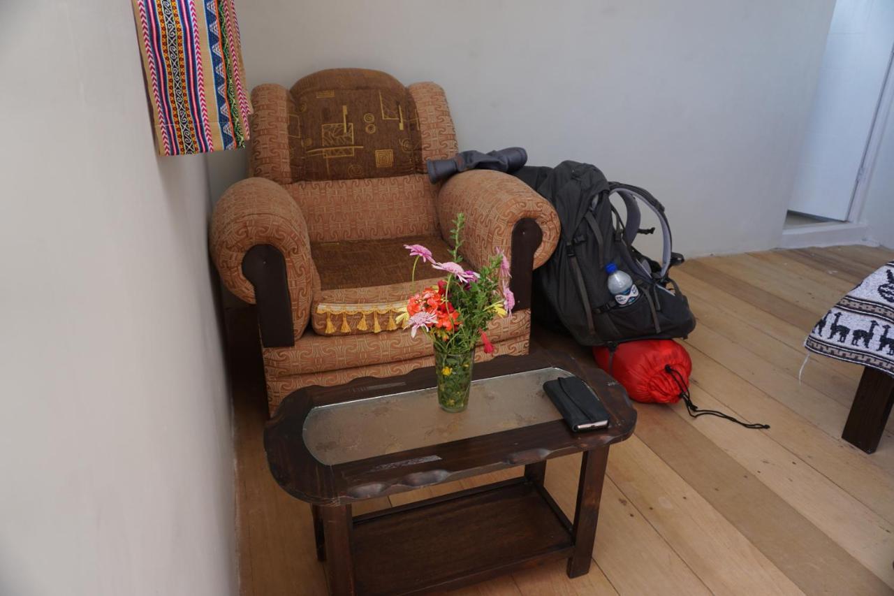 Tikawasi Homestay Comunidad Pueblo Isla Amantani Jose Luis Окосуйо Экстерьер фото