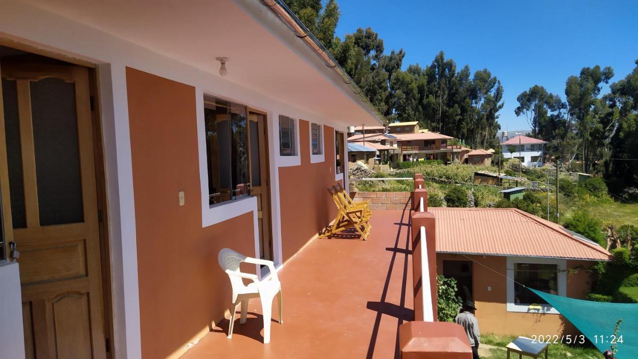 Tikawasi Homestay Comunidad Pueblo Isla Amantani Jose Luis Окосуйо Экстерьер фото